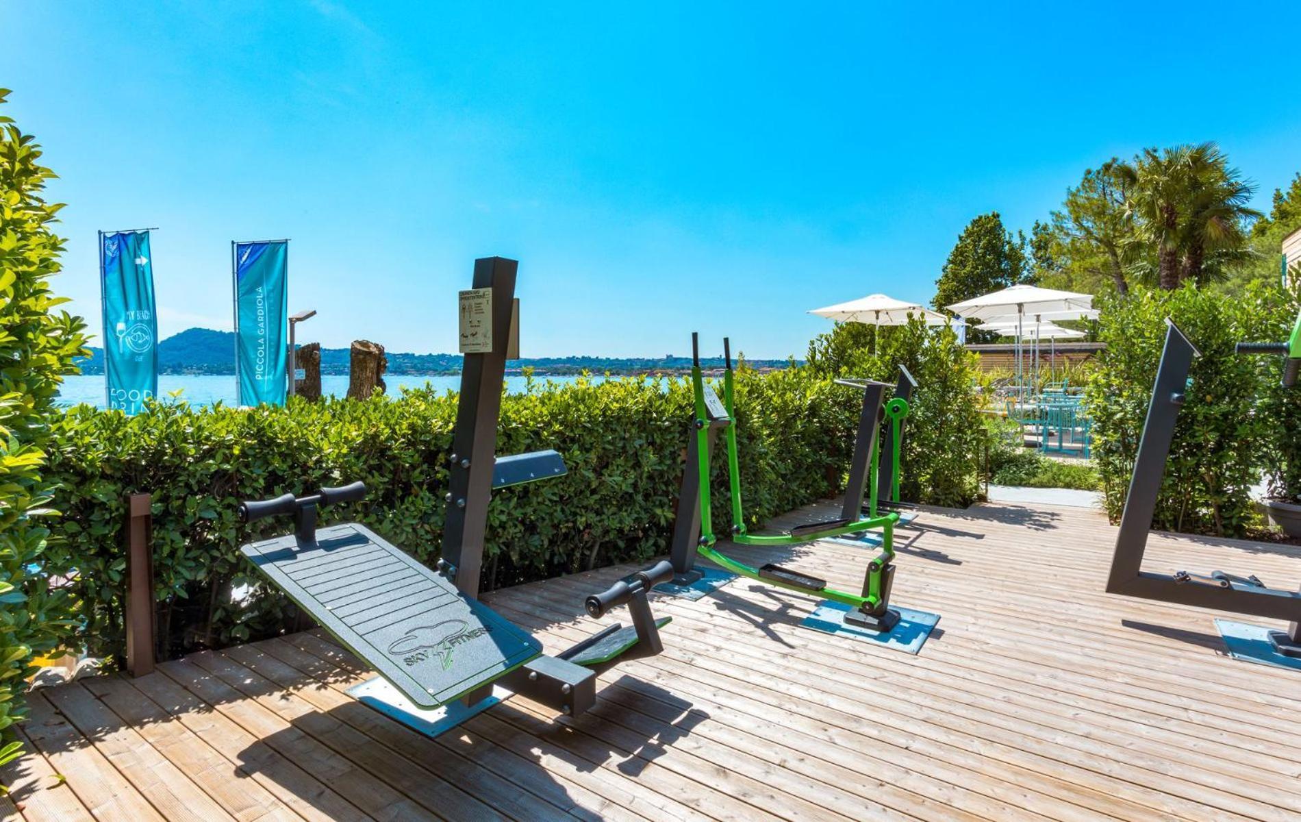 Concept Village Piccola Gardiola San Felice del Benaco Exterior foto