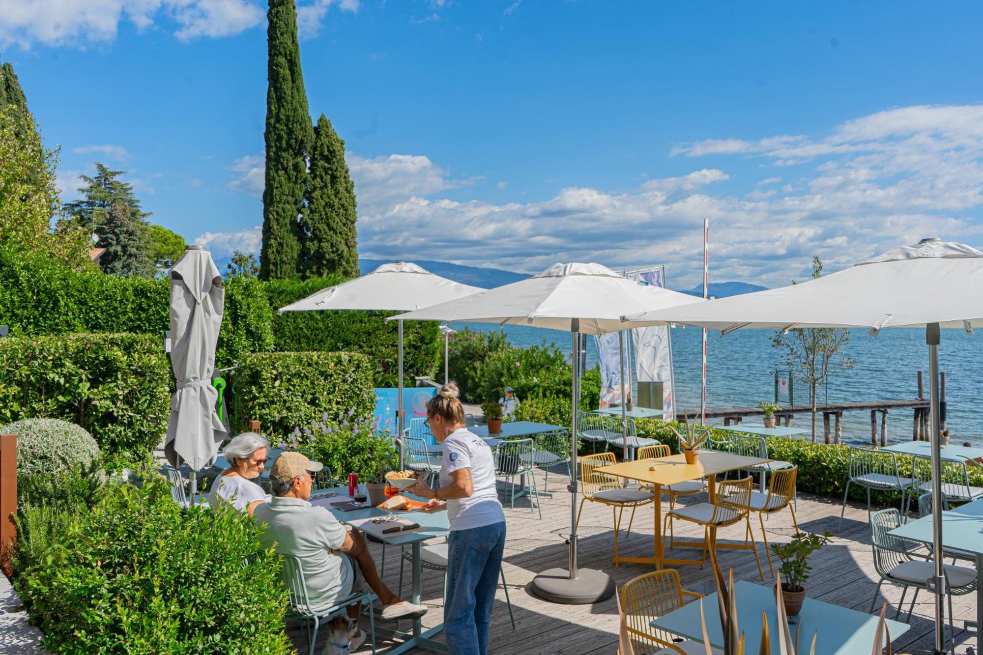 Concept Village Piccola Gardiola San Felice del Benaco Exterior foto